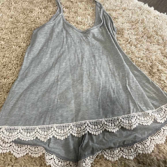 Later tank top with lace - Picture 2 of 2